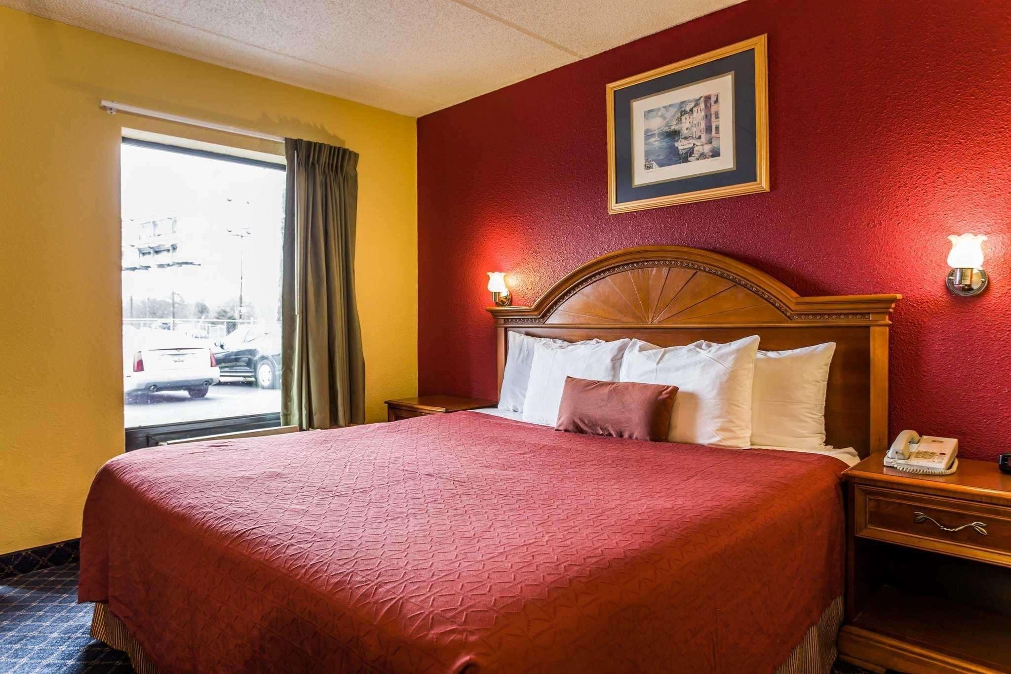 Rodeway Inn Charlotte Downtown Buitenkant foto