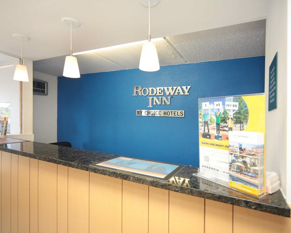 Rodeway Inn Charlotte Downtown Buitenkant foto